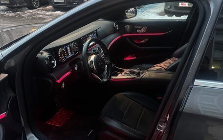 Mercedes-Benz E-Класс, 2018 год, 4 400 000 рублей, 8 фотография