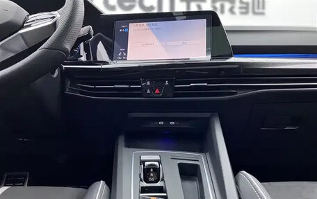 Volkswagen Golf VIII, 2021 год, 1 299 300 рублей, 13 фотография