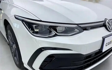 Volkswagen Golf VIII, 2021 год, 1 299 300 рублей, 22 фотография