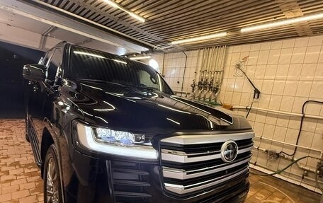 Toyota Land Cruiser, 2023 год, 12 500 000 рублей, 10 фотография