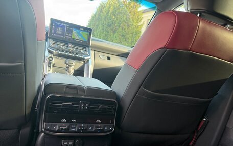 Toyota Land Cruiser, 2023 год, 12 500 000 рублей, 17 фотография