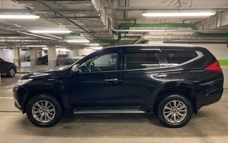 Mitsubishi Pajero Sport III рестайлинг, 2018 год, 2 400 000 рублей, 5 фотография