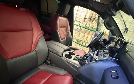 Toyota Land Cruiser, 2023 год, 12 500 000 рублей, 26 фотография