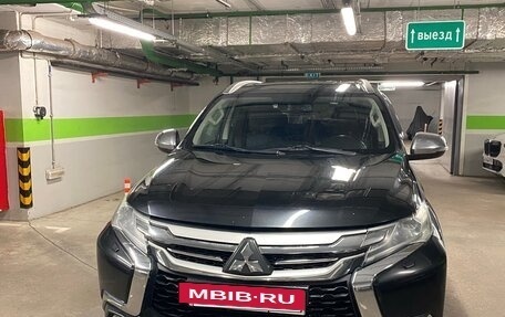 Mitsubishi Pajero Sport III рестайлинг, 2018 год, 2 400 000 рублей, 2 фотография