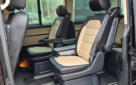 Volkswagen Multivan T6 рестайлинг, 2018 год, 4 100 000 рублей, 8 фотография