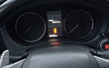 Mitsubishi Outlander III рестайлинг 3, 2016 год, 1 550 000 рублей, 8 фотография