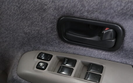 Nissan Serena II, 2000 год, 689 000 рублей, 9 фотография