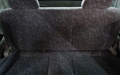 Nissan Serena II, 2000 год, 689 000 рублей, 21 фотография