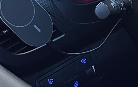 Hyundai Solaris II рестайлинг, 2014 год, 850 000 рублей, 24 фотография