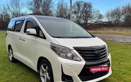 Toyota Alphard III, 2012 год, 2 000 000 рублей, 6 фотография