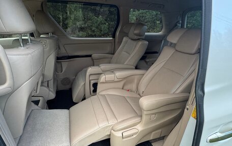 Toyota Alphard III, 2012 год, 2 000 000 рублей, 14 фотография