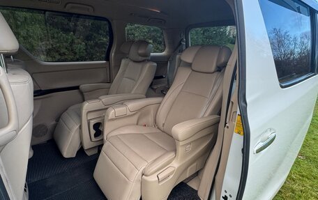 Toyota Alphard III, 2012 год, 2 000 000 рублей, 13 фотография