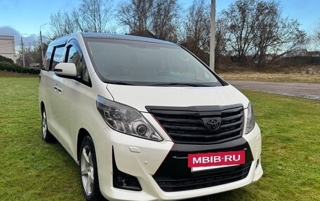Toyota Alphard III, 2012 год, 2 000 000 рублей, 22 фотография