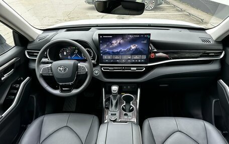 Toyota Highlander, 2025 год, 5 965 000 рублей, 17 фотография