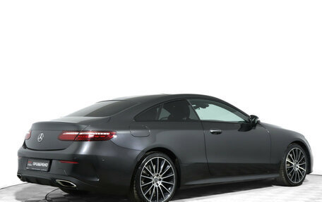 Mercedes-Benz E-Класс, 2020 год, 6 300 000 рублей, 5 фотография