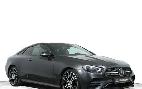 Mercedes-Benz E-Класс, 2020 год, 6 300 000 рублей, 3 фотография