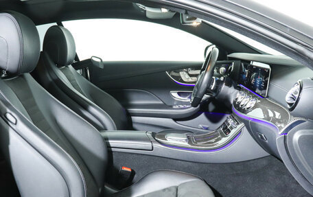 Mercedes-Benz E-Класс, 2020 год, 6 300 000 рублей, 15 фотография