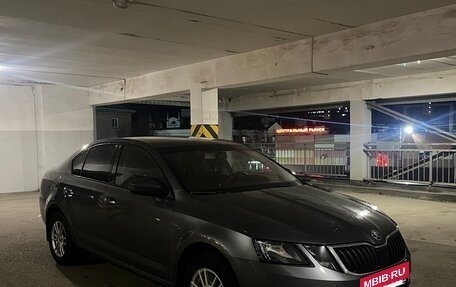 Skoda Octavia, 2018 год, 898 000 рублей, 3 фотография