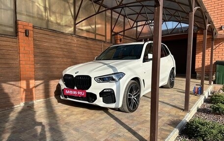 BMW X5, 2020 год, 9 000 000 рублей, 2 фотография