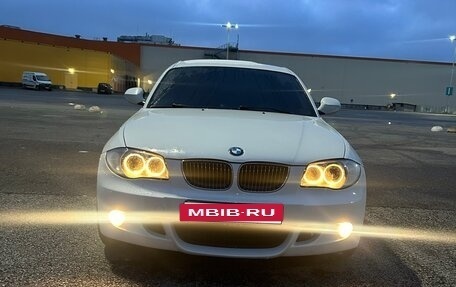 BMW 1 серия, 2011 год, 1 050 000 рублей, 4 фотография
