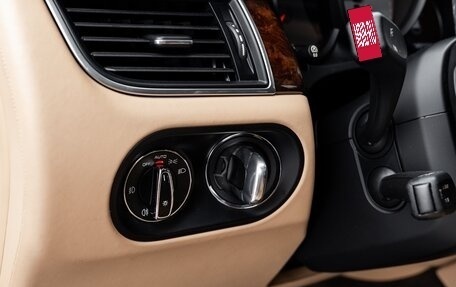 Porsche Macan I рестайлинг, 2017 год, 3 990 000 рублей, 25 фотография