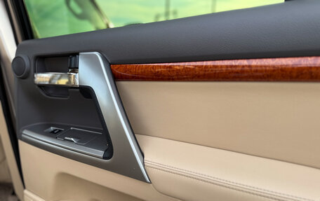 Toyota Land Cruiser 200, 2012 год, 4 500 000 рублей, 26 фотография