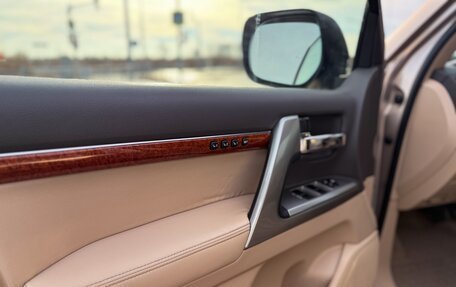 Toyota Land Cruiser 200, 2012 год, 4 500 000 рублей, 33 фотография