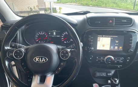 KIA Soul II рестайлинг, 2018 год, 1 590 000 рублей, 13 фотография