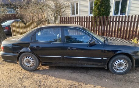 Hyundai Sonata IV рестайлинг, 2003 год, 120 000 рублей, 2 фотография