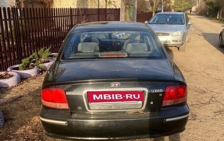 Hyundai Sonata IV рестайлинг, 2003 год, 120 000 рублей, 3 фотография