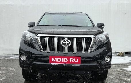 Toyota Land Cruiser Prado 150 рестайлинг 2, 2017 год, 4 800 000 рублей, 2 фотография