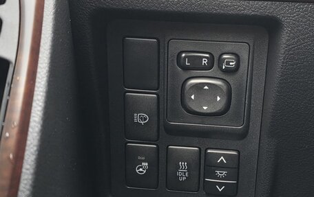 Toyota Land Cruiser Prado 150 рестайлинг 2, 2017 год, 4 800 000 рублей, 15 фотография