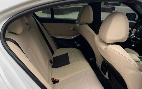 BMW 3 серия, 2019 год, 3 950 000 рублей, 8 фотография