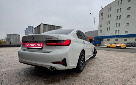 BMW 3 серия, 2019 год, 3 950 000 рублей, 17 фотография