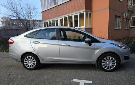 Ford Fiesta, 2015 год, 870 000 рублей, 3 фотография