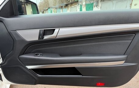 Mercedes-Benz E-Класс, 2013 год, 1 420 000 рублей, 14 фотография