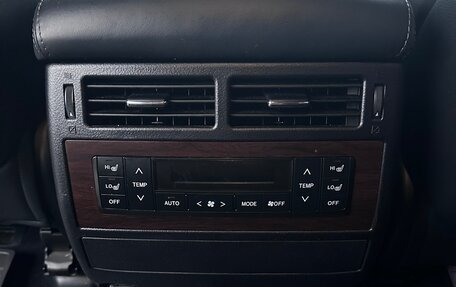 Toyota Land Cruiser 200, 2016 год, 5 000 000 рублей, 6 фотография