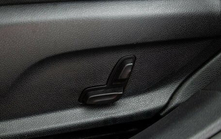 Mercedes-Benz E-Класс, 2019 год, 3 350 000 рублей, 16 фотография