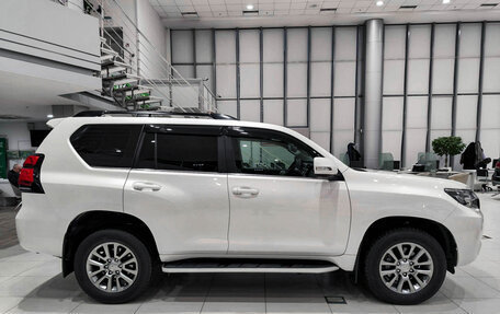 Toyota Land Cruiser Prado 150 рестайлинг 2, 2018 год, 4 995 000 рублей, 5 фотография