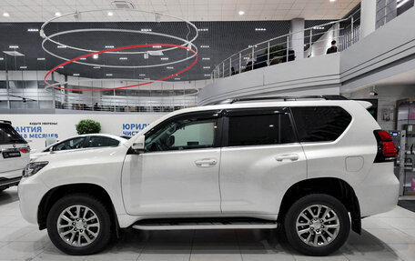 Toyota Land Cruiser Prado 150 рестайлинг 2, 2018 год, 4 995 000 рублей, 10 фотография