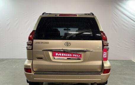 Toyota Land Cruiser Prado 120 рестайлинг, 2005 год, 1 323 000 рублей, 3 фотография