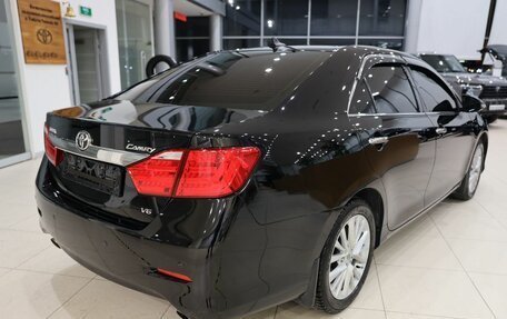 Toyota Camry, 2012 год, 1 880 000 рублей, 5 фотография