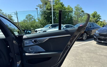 BMW 8 серия, 2025 год, 18 370 500 рублей, 18 фотография