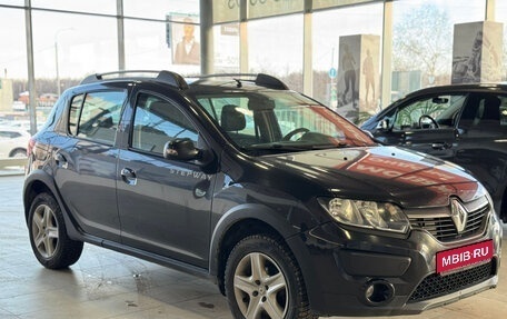 Renault Sandero II рестайлинг, 2016 год, 812 000 рублей, 1 фотография