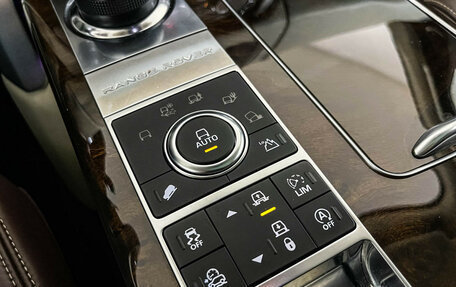 Land Rover Range Rover IV рестайлинг, 2017 год, 6 250 000 рублей, 16 фотография