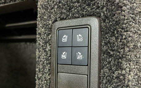 Land Rover Range Rover IV рестайлинг, 2017 год, 6 250 000 рублей, 31 фотография