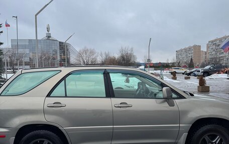 Lexus RX IV рестайлинг, 1999 год, 920 000 рублей, 5 фотография