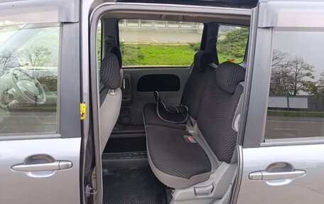 Toyota Sienta I, 2010 год, 699 000 рублей, 10 фотография