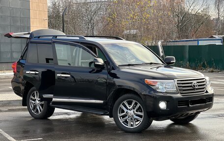 Toyota Land Cruiser 200, 2014 год, 3 550 000 рублей, 26 фотография