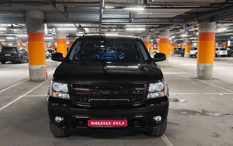 Chevrolet Tahoe III, 2008 год, 2 300 000 рублей, 1 фотография